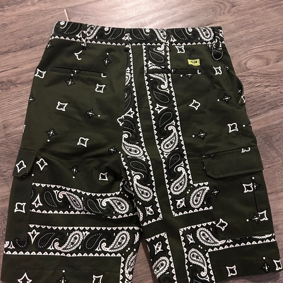 MSGM ITALY SHORTS Size48 - Picture 6 of 6